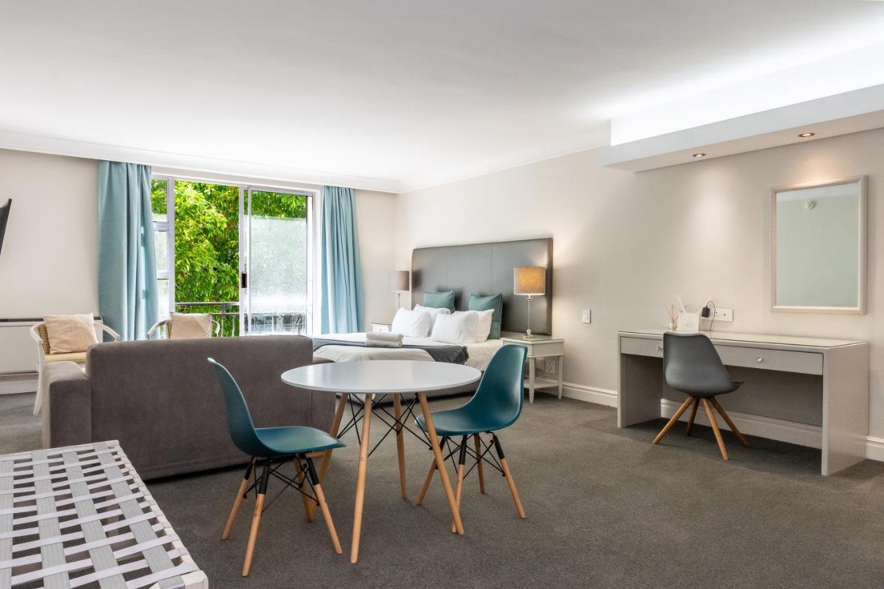 Trendy Apartment In Thibault Square City Centre Кейптаун Екстериор снимка